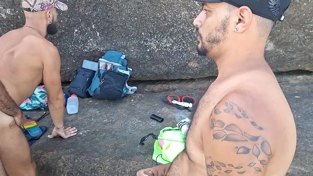 orgia do thaleko na praia - foda completa