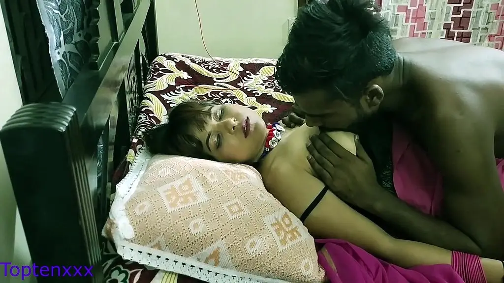 indian super hot beautiful wife hidden love sex ! real sex and story!!