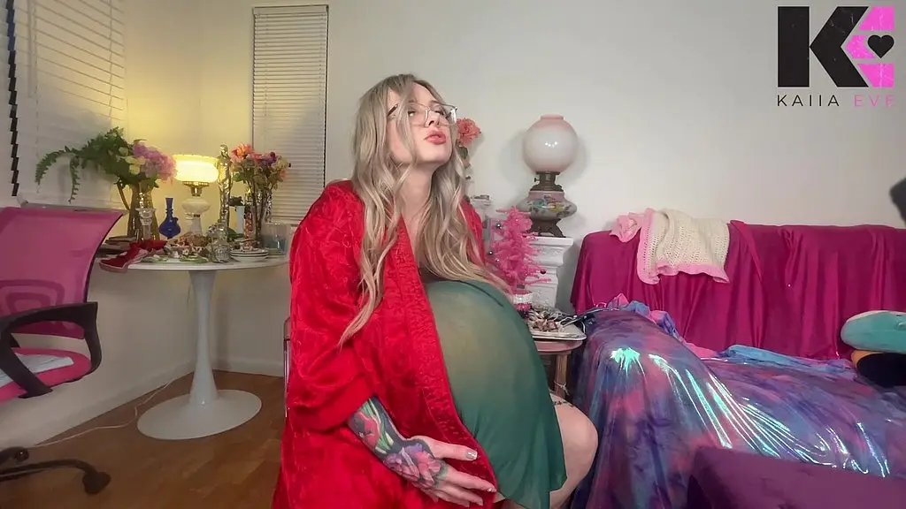 roommate revenge belly expansion: blondes look better bloated