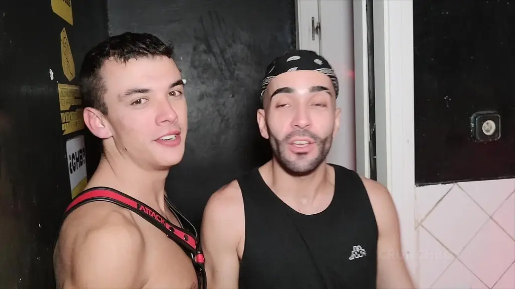 3870 the sexy latino valdo smith used raw by barbon in fetrish outit