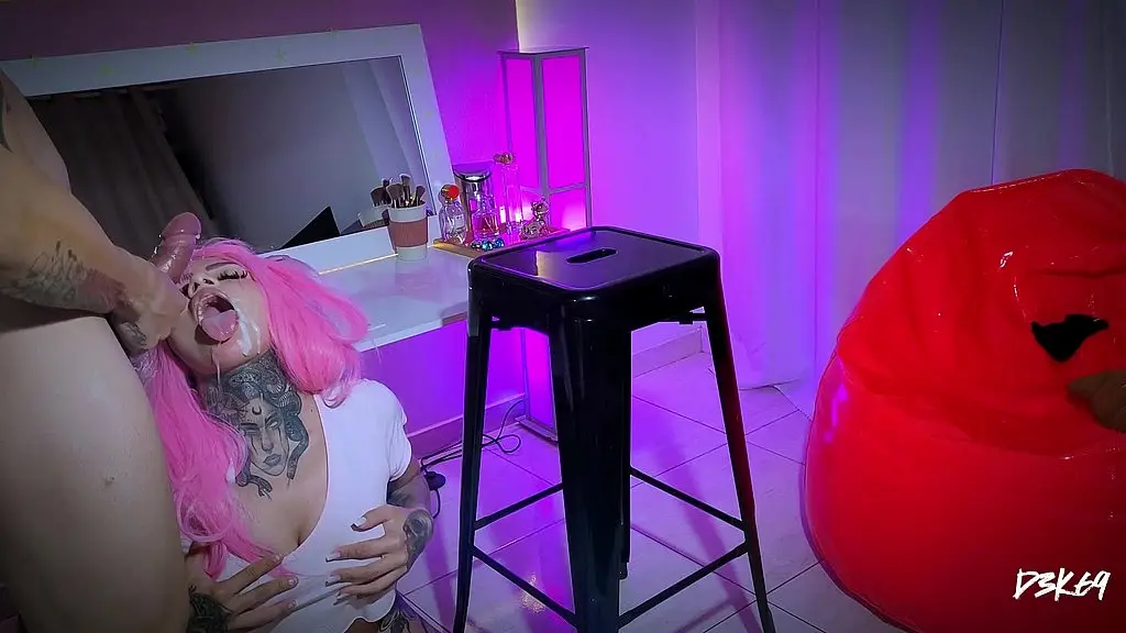 pov stepsister from mouth to pussy until she cums 2x