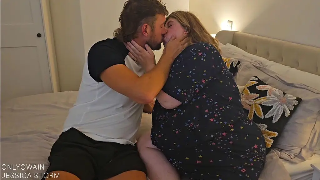 my older neighbour loses her virginity