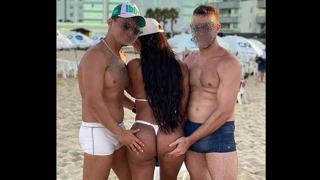 conhecendo dois solteiros pauzudos na praia