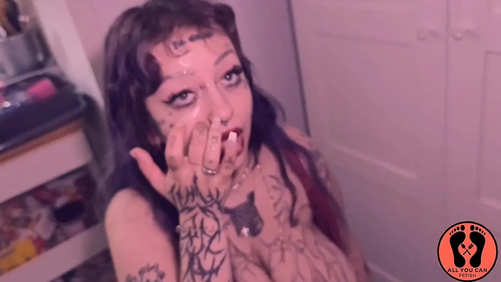 thick facial cumshot goth chubby girl