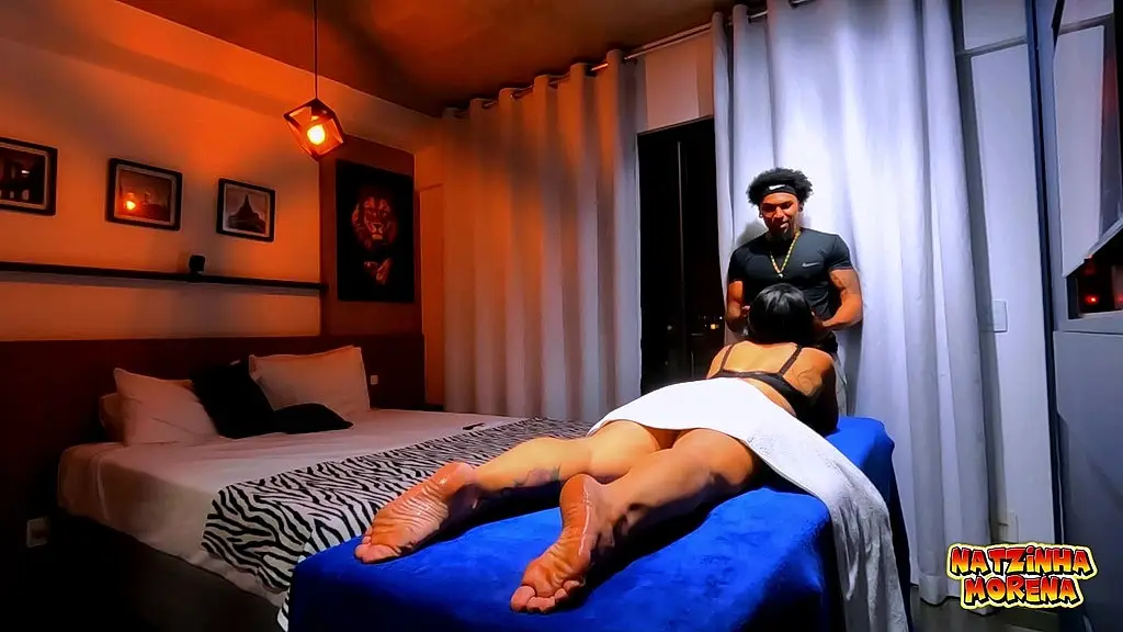 morena ousada mostrando pras amiguinhas um novo tipo de diversao