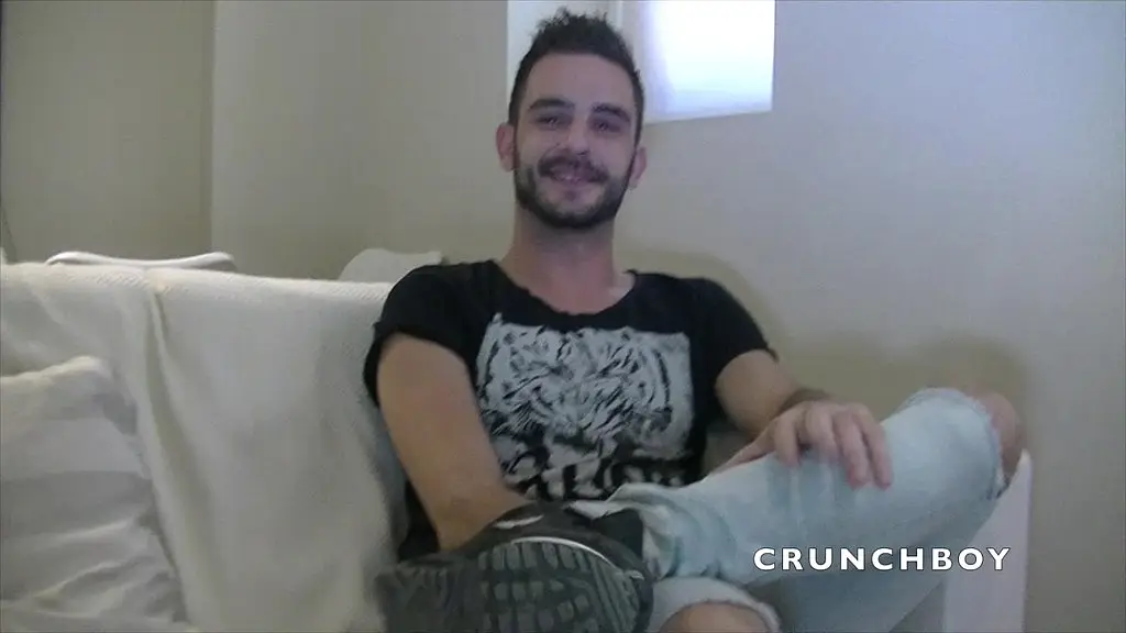 fabien baise par un espagn,ol avec une grosse bite