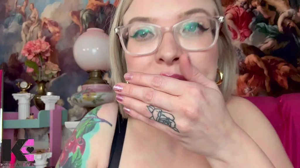 close up yawning fit