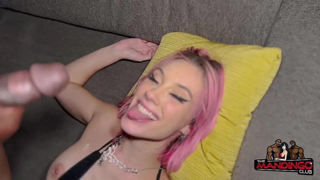 vegas stripper fucks bbc client after the club in his hotel room