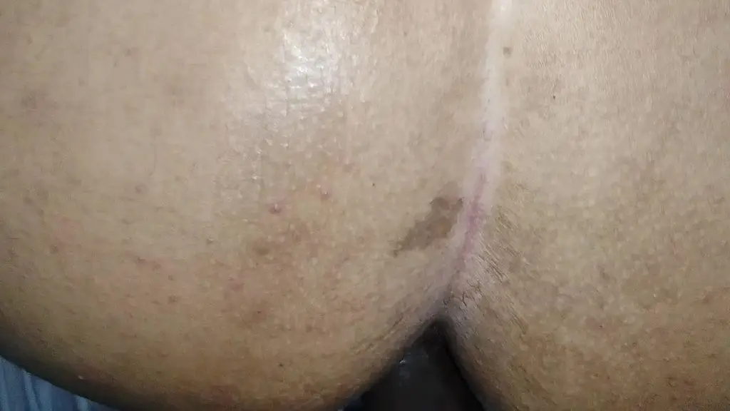 sempre desconfiei que essa puta dava para o vizinho escondida