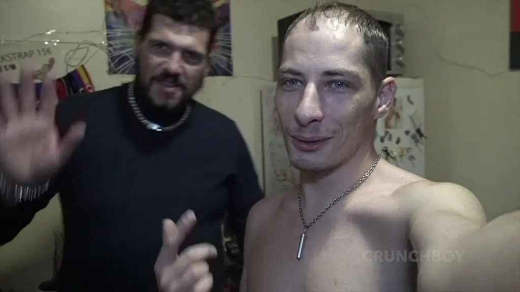 4466 straigth babdoy fucking raw a slut rough