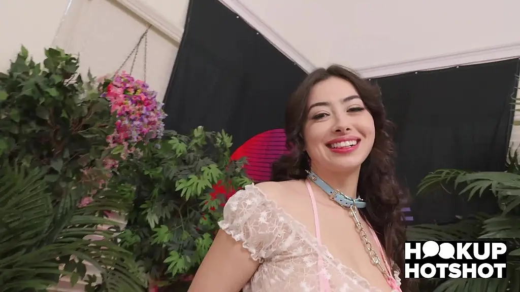 curvy whore chloe surreal loves to get fucked by nade nasty!