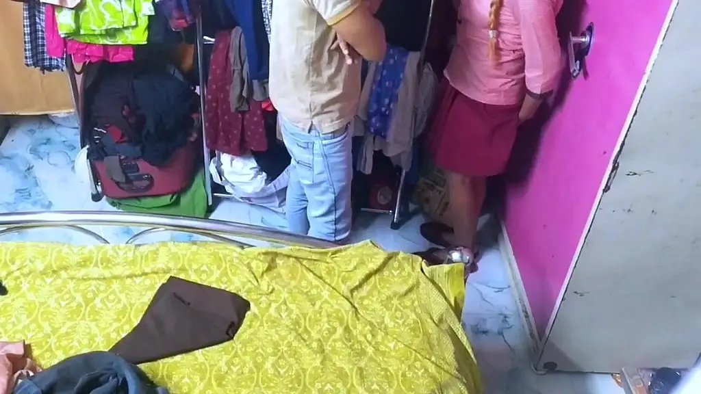 tution girl ko young teacher ne ghar bulake pela