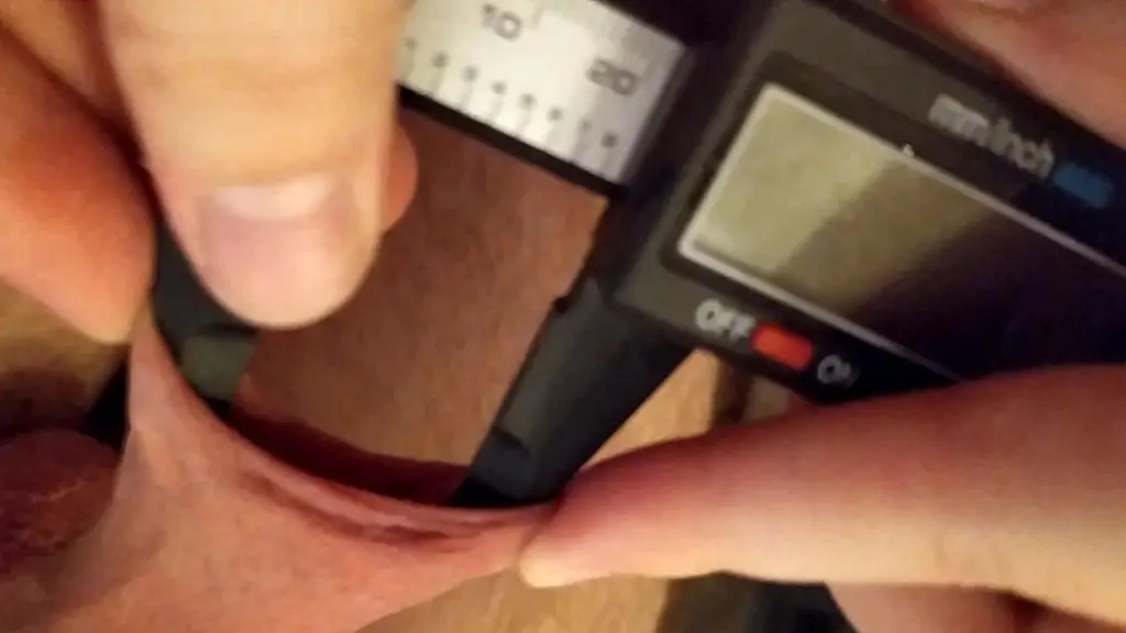 foreskin fetish video (tools, ropes, electric t.)