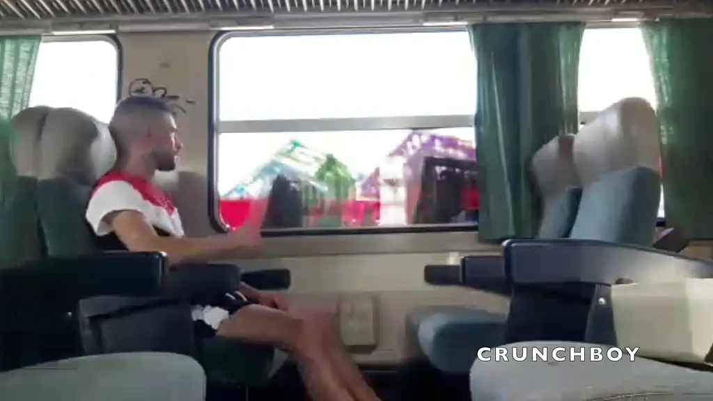 this boy want to suck me in the public train