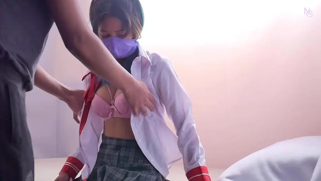 colegiala montando a su profesor favorito (sin censura)