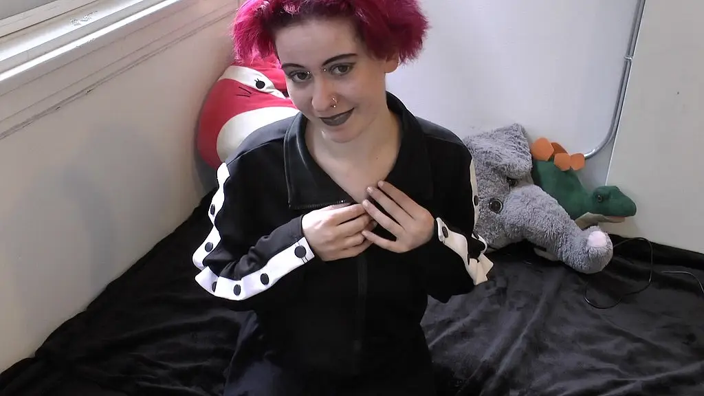 goth gf films for long distance bf