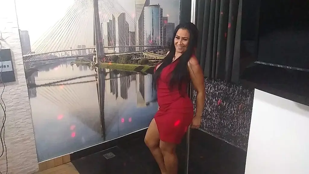 alessandra marques -dp por traz das cameras - rubens badaro