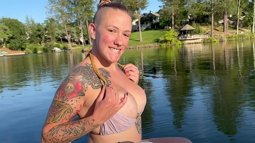 lola maverick big tit alt slut pees off boat in public