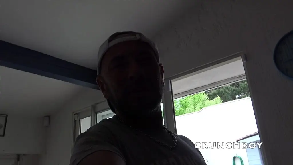 salope baise dans un parc en public