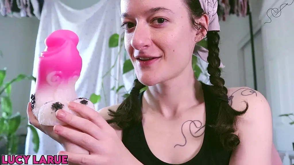 “cowprint mouthfuck in braids”