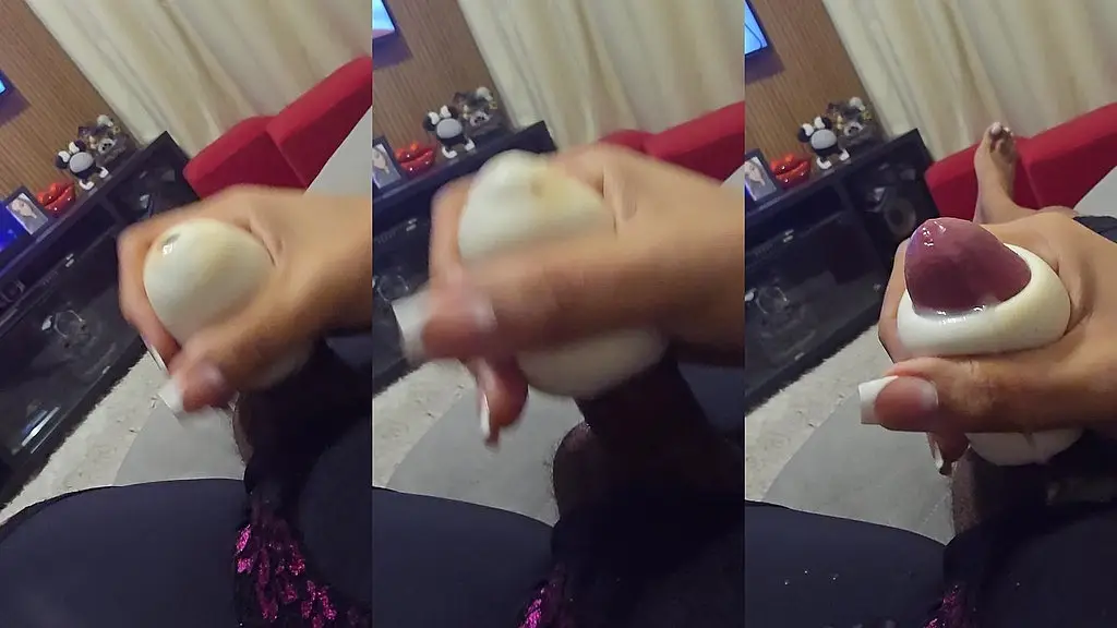 me masturbando com o egg gozei litros
