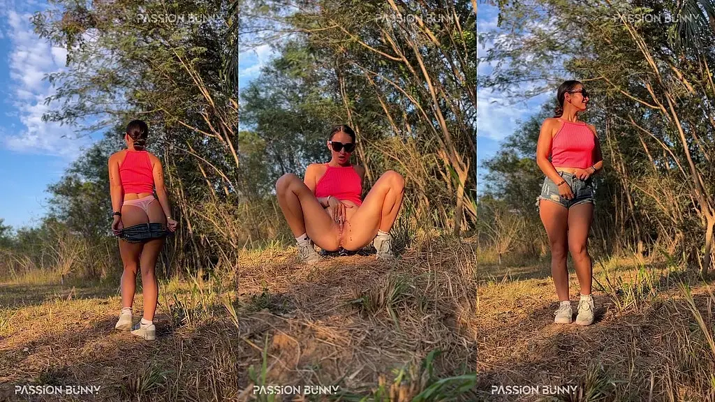 beauty huge pissing on sunset walking with tight shaved pussy