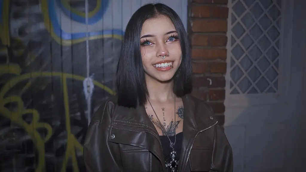 i can fix her - goth girl meets her ex