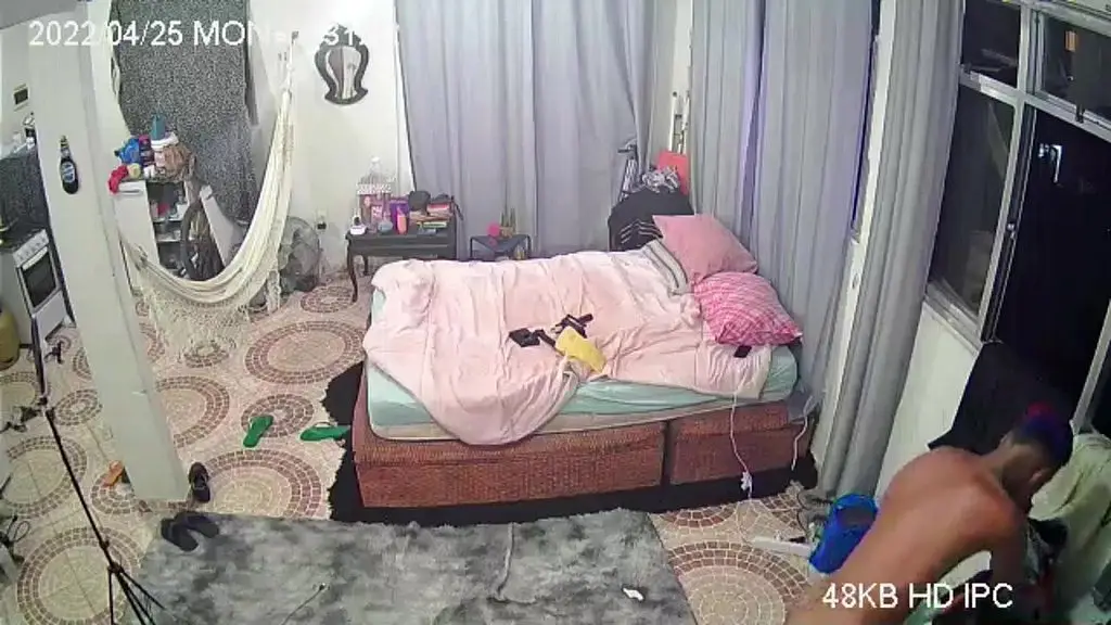 emprestei a minha mulher para meu amigo fuder o cuzinho dela