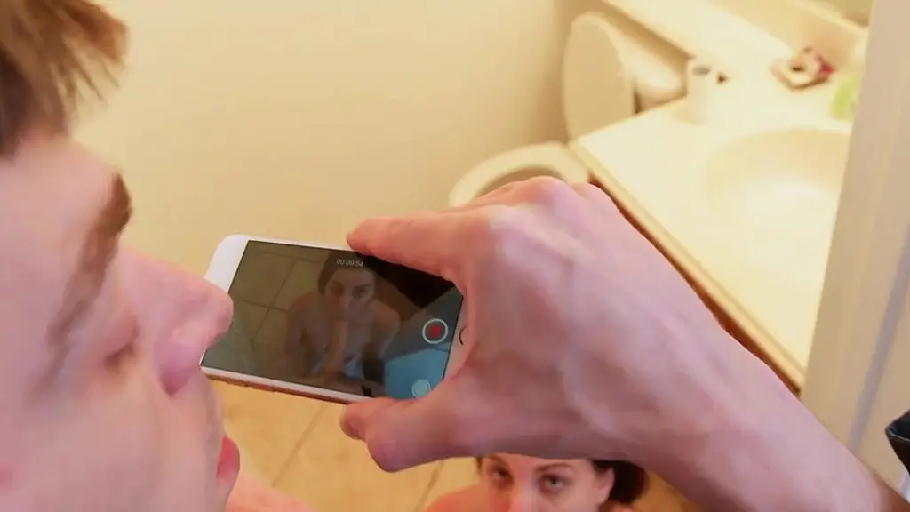 step-sis blows you in the bathroom