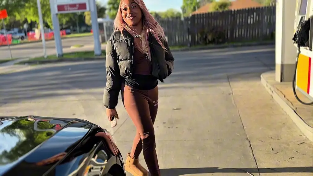 at the gas station saw this baddie in houston on spring brake anal sex in the morning