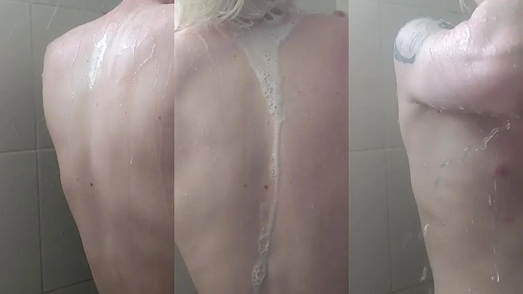otro banito despues de entrenar , espero les guste . aqui no editamos nada / another shower after training, hope you like it. no editing here.