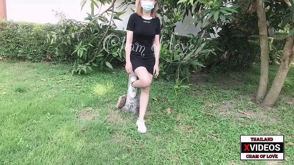 สาวไทยโชว์หีนอกสถานที่