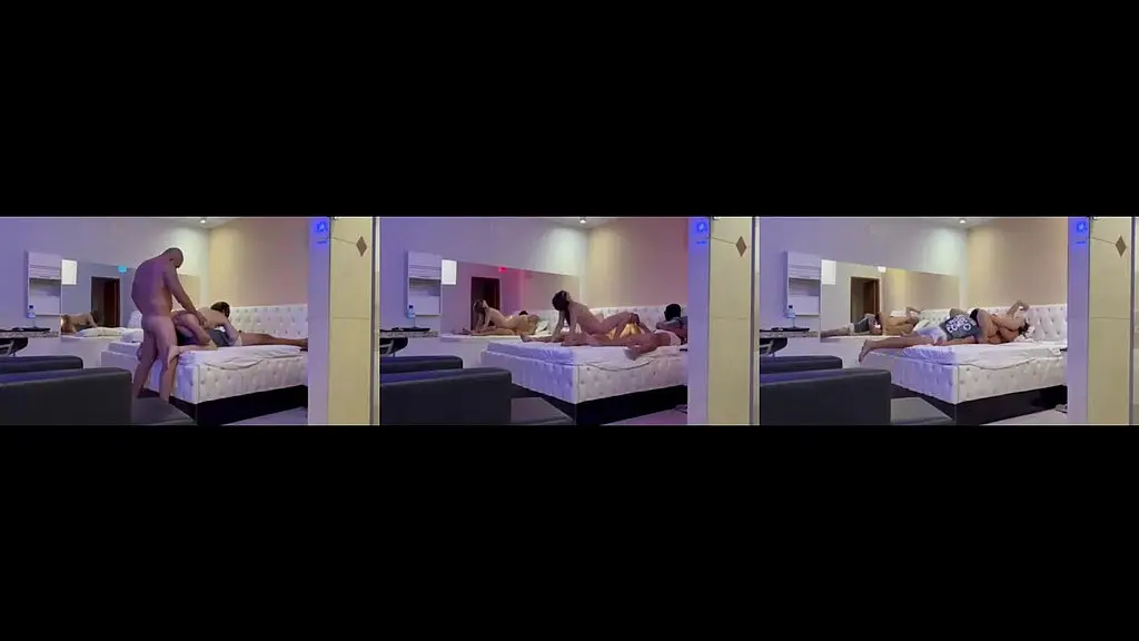 chegamos no motel e eu comecei a comer a esposa novata na frente do marido – primeira vez dela