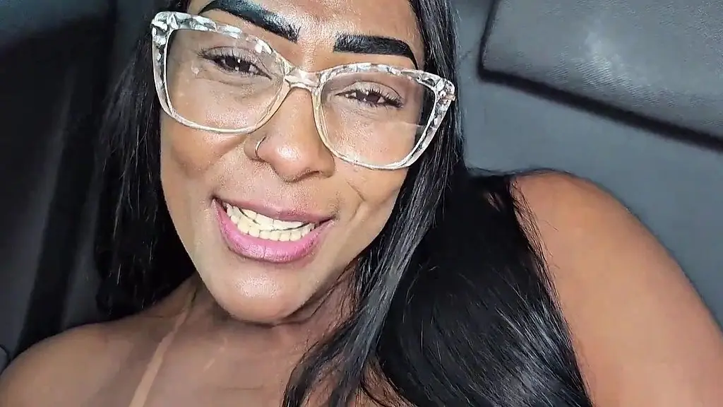 casal liberal faz meu carro de motel