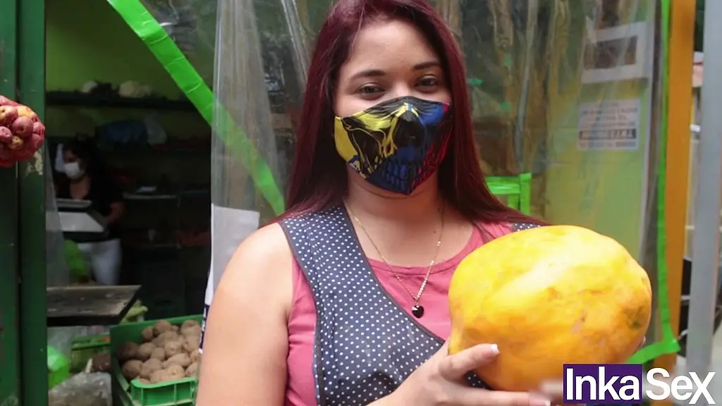 inka sex - katty sex hermosa venezolana vende su rica fruta y es follada por un peruano