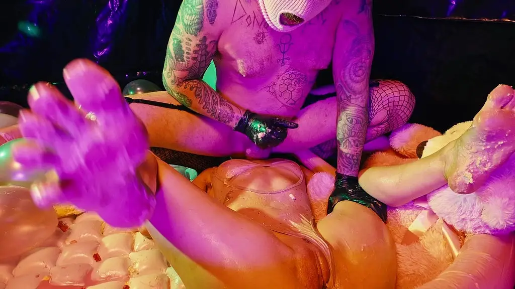 gummybears and butts