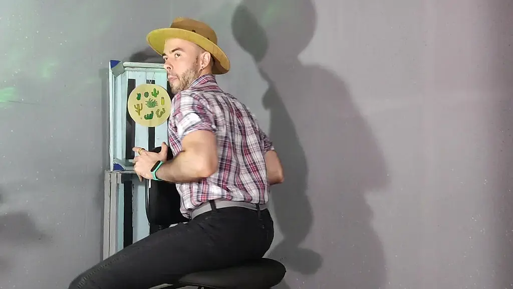 cowboy with a big hairy dick cumming roughly - louis ferdinando (full video)