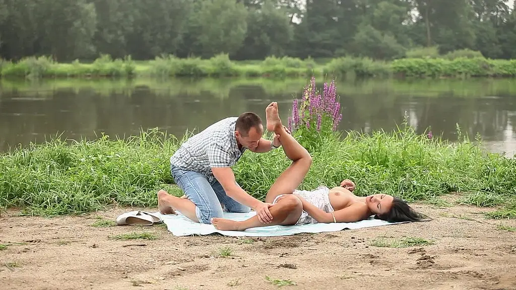 hourglass body brunette and partner fucking outdoor by pond romantic sex