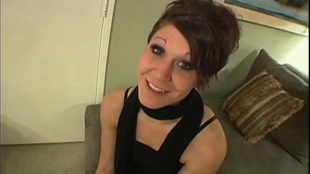 tattooed slut jamie kenney takes on a big black cock.