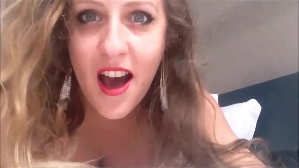 kellenzinha hotwife s first menage