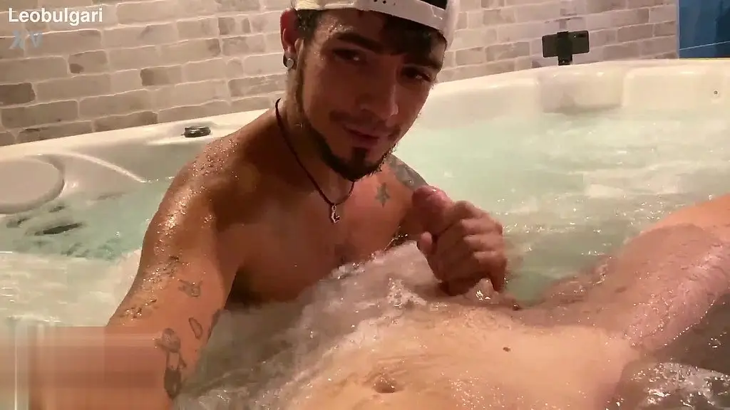 leo bulgari sex and cum in the whirpool with his friends the bleshporn - part 1