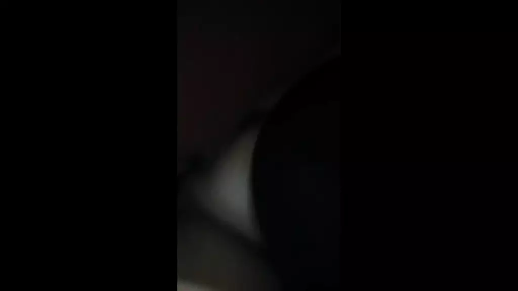 casada dando para amigo de 23 cm gemendo muito
