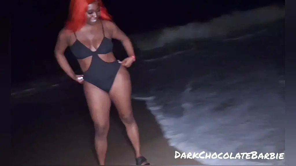 beach resort vibes with darkchocolatebarbie