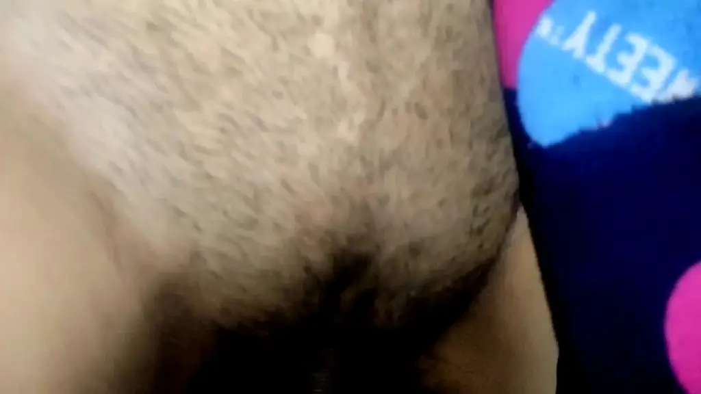 closeup pussy fucking after handjob .