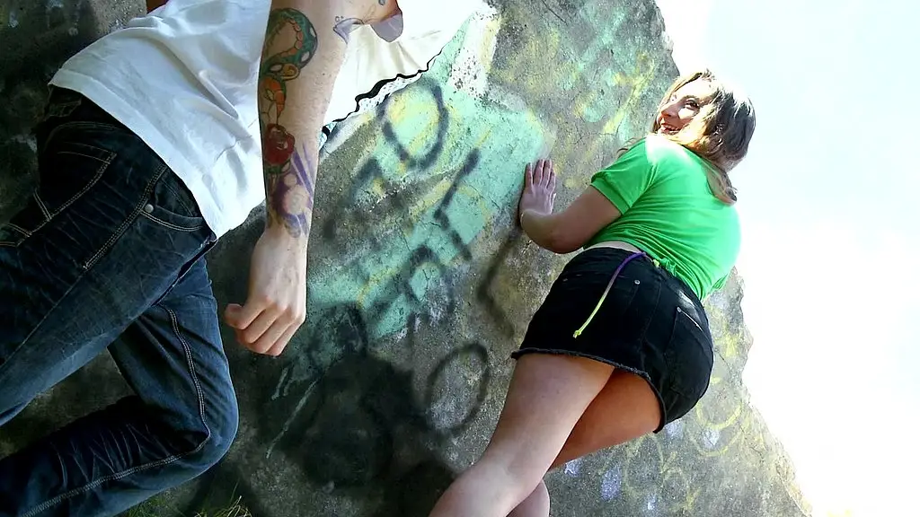 amateur outdoor anal sex for a slut who didn t even have time to undress