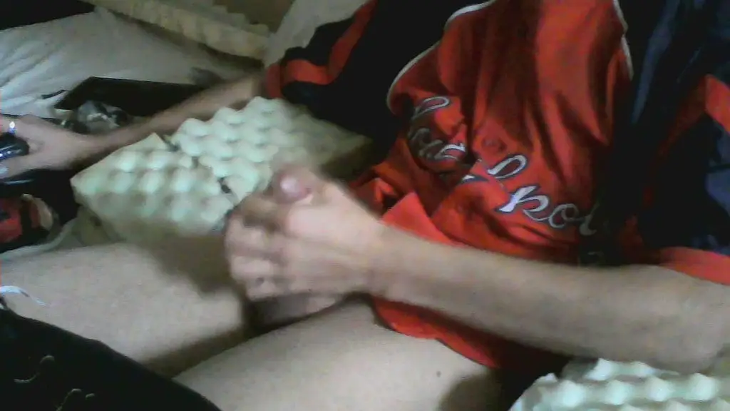 jerking in sofa - close cam