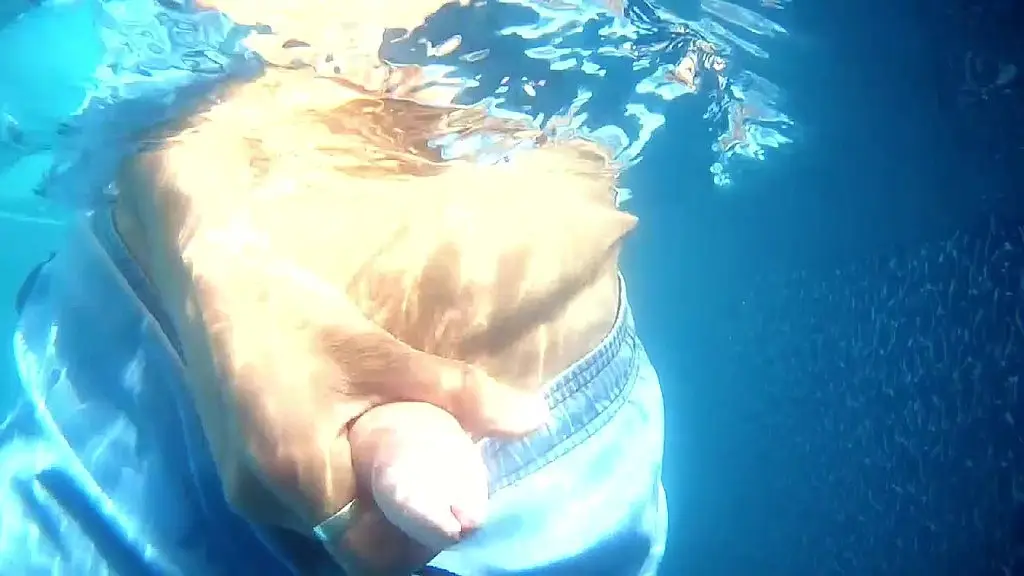 jerking in pool