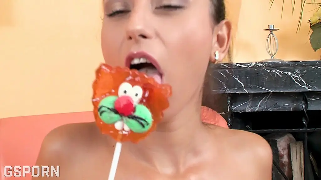 sweet candy and hot cock to fuck a sexy brunette milf from romania