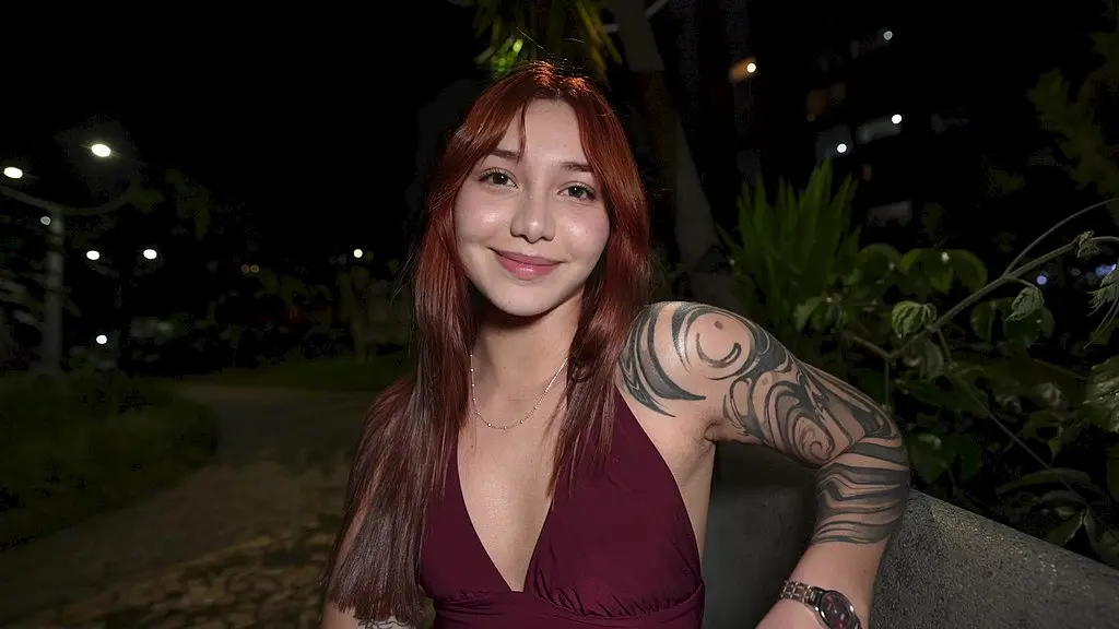 better than tinder - she got rizzed in the park and fucked hard