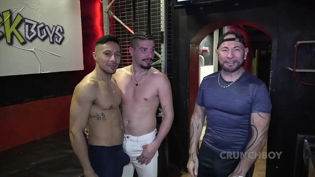 bareback fucke with gay and hois best friend who need sex